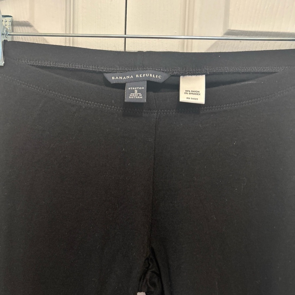 Banana Republic Black Stretch leggings Size Small women.perfect for workout. - Picture 2 of 7
